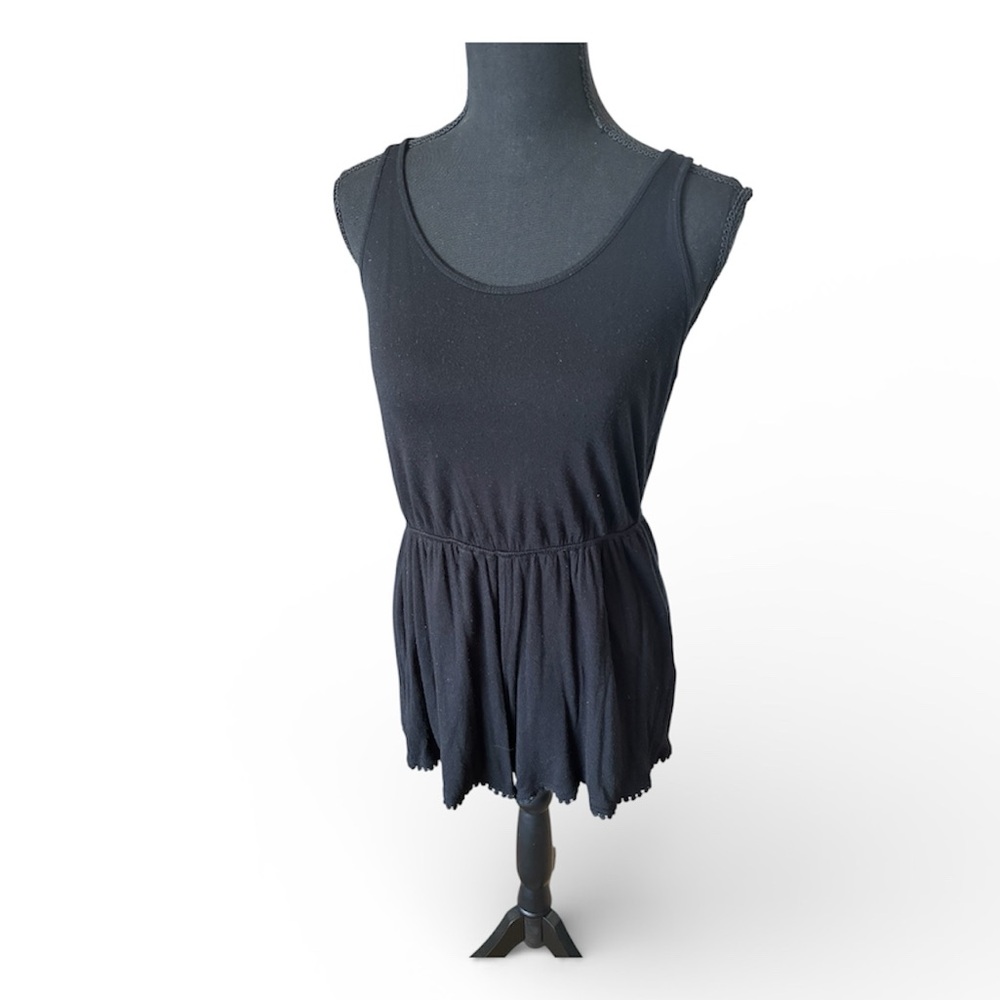 Hollister Black Sleeveless Romper, size large